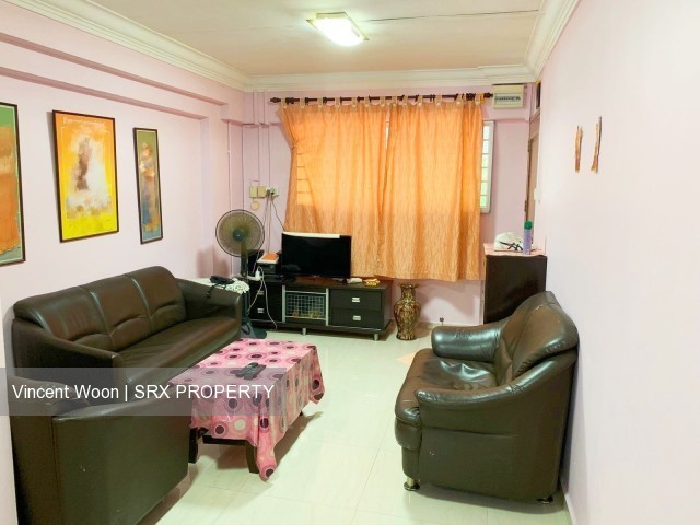 Hougang Avenue 8 thumbnail photo